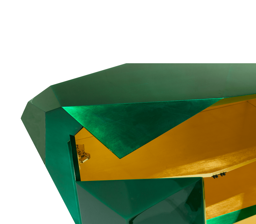 DIAMOND EMERALD SIDEBOARD